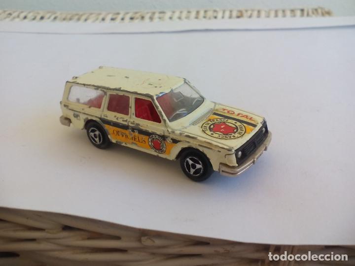 Coches a escala: TOUR DE FRANCE COCHE OFICIAL, DE METAL MAJORETTE. VOLVO 245 DL N&ordm; 220.. 1/60