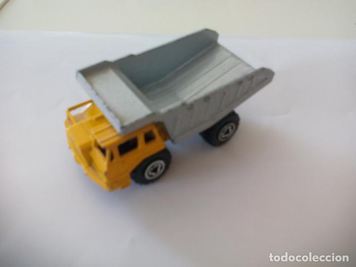 Coches a escala: CAMI&Oacute;N MAJORETTE BENNE CARRIERE N&ordm; 274  1/100