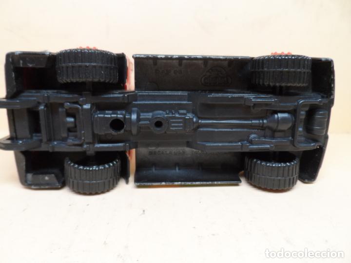 Coches a escala: GUISVAL DAF 95 ROJO - Foto 4