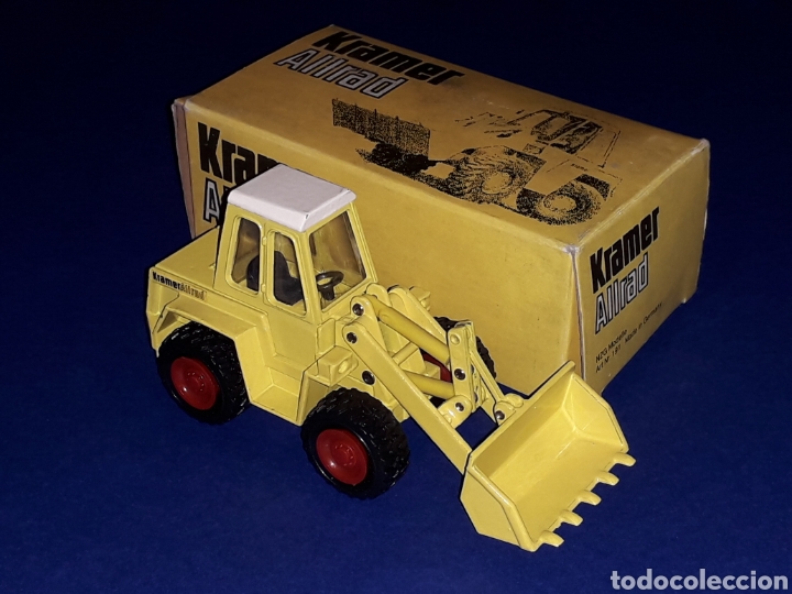 Coches a escala: Obras Construcci&oacute;n: Kramer Allrad excavadora ref. 191, metal esc. 1/50, NZG made in Germany, a&ntilde;os 70