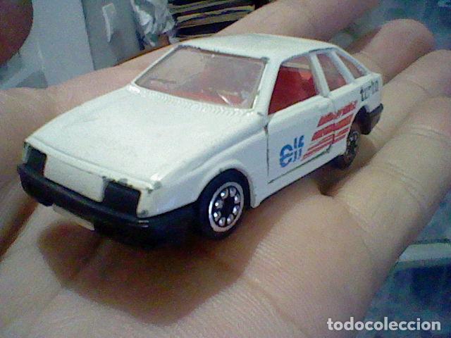 Coches a escala: FORD SIERRA GUISVAL  ANTIGUO MADE SPAIN PUBLI ELF LUBRICANTES