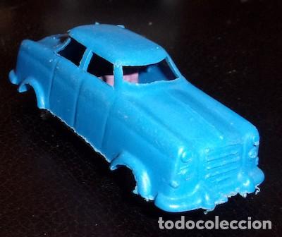 BARATIJA DE KIOSKO, COCHE DE PL&Aacute;STICO