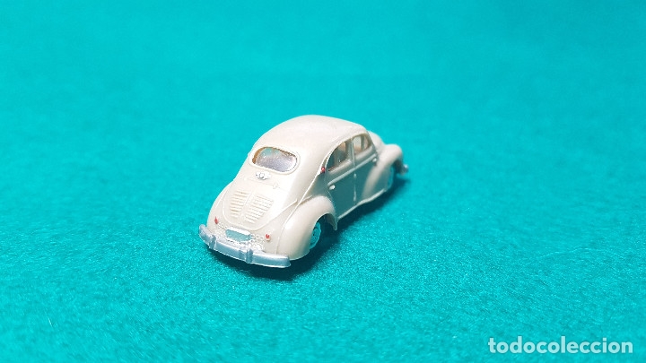 Coches a escala: EKO RENAULT 4 CV - Foto 5