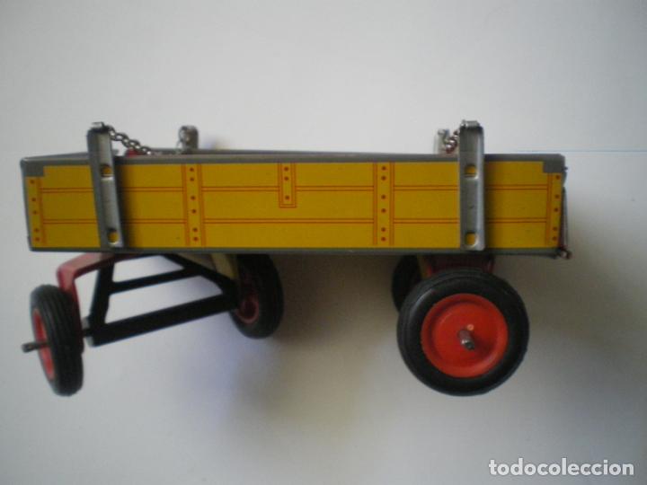 Coches a escala: TRACTOR CON REMOLQUE A CUERDA - Foto 2