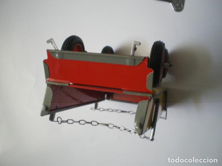 Coches a escala: TRACTOR CON REMOLQUE A CUERDA - Foto 3