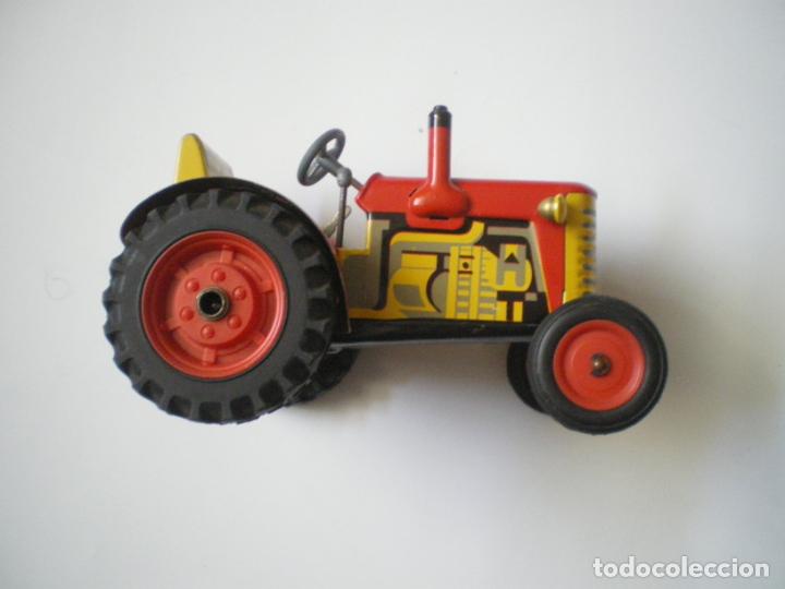 Coches a escala: TRACTOR CON REMOLQUE A CUERDA - Foto 7
