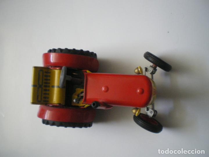 Coches a escala: TRACTOR CON REMOLQUE A CUERDA - Foto 10