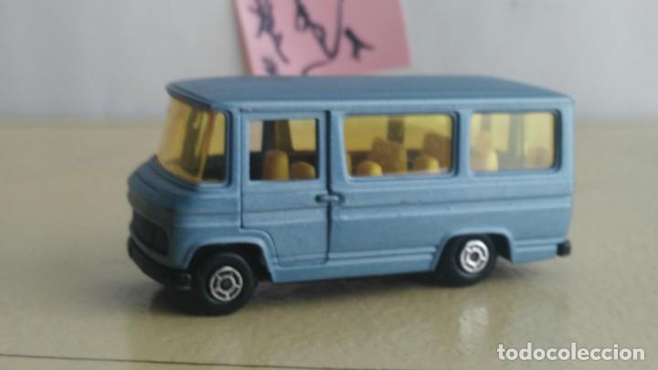 Coches a escala: ANTIGUO COCHE DE GUISVAL MERCEDES MINIBUS