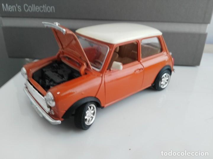 Coches a escala: ANTIGUO COCHE BURAGO MINI COOPER 1/16