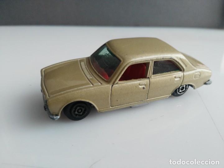 Coches a escala: ANTIGUO COCHE METALICO DE GUISVAL PEUGEOT 504