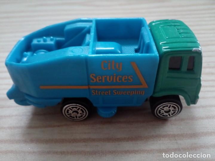 Coches a escala: Maisto - Camion De Limpieza - City Services Street Sweeping