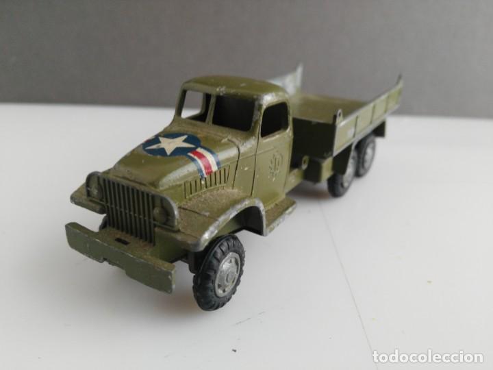 Coches a escala: antiguo coche de guisval camion militar americano