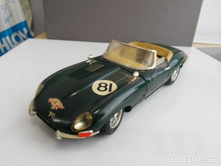 Coches a escala: ANTIGUO COCHE JAGUAR E  DURAGO  ESCALA 1/ 18