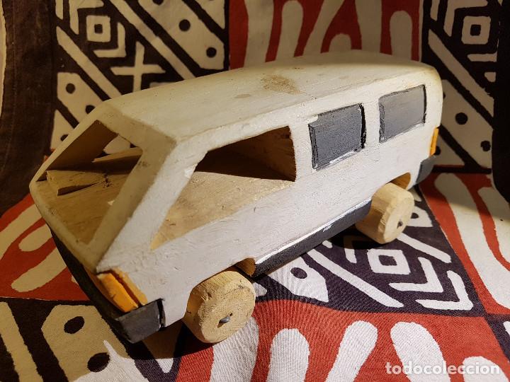Coches a escala: Coche africano de madera - Foto 2
