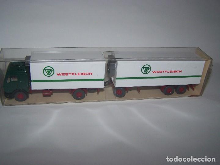 Coches a escala: Cami&oacute;n marca WIKING en su embalaje. HO H0