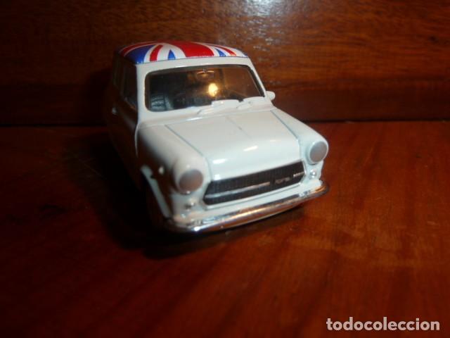 Coches a escala: Mini Cooper 1300. Welly - Foto 4