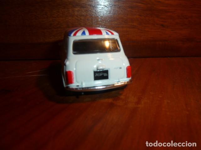 Coches a escala: Mini Cooper 1300. Welly - Foto 5