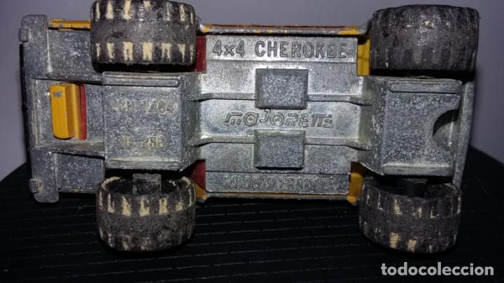 Coches a escala: MAJORETTE 4 X 4 CHEROKEE CON EL PERRITO - Foto 6