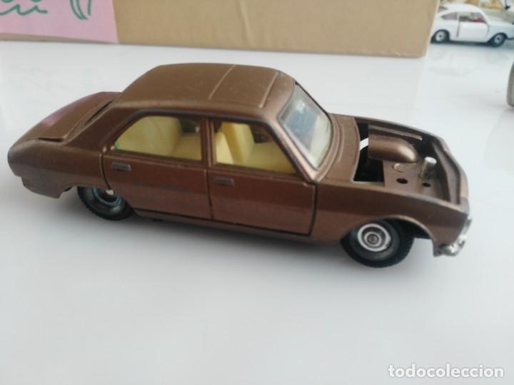 Coches a escala: ANTIGUO COCHE METALICO DE PILEN PEUGEOT 504