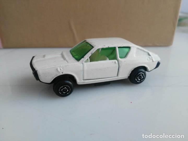 Coches a escala: ANTIGUO COCHE METALICO DE  GUISVAL RENAULT 17
