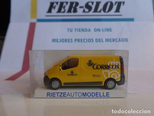 Coches a escala: OPEL VIVARO DE CORREOS ESPA&Ntilde;A