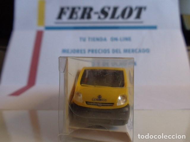 Coches a escala: OPEL VIVARO DE CORREOS ESPA&Ntilde;A - Foto 3