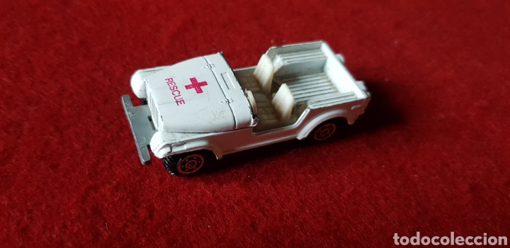 Coches a escala: Jeep rescate m&eacute;dico - Foto 1