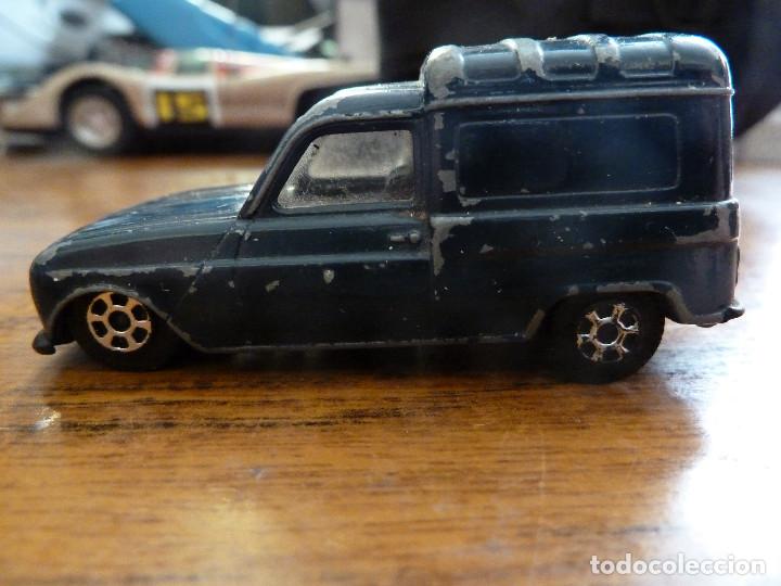 Coches a escala: RENAULT 4F MODELO 807 DE PILEN - Foto 2