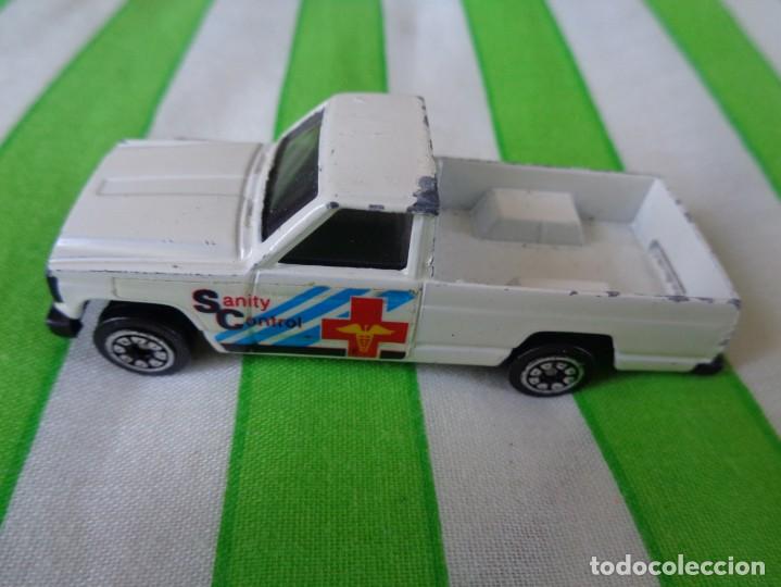 Coches a escala: Datsun sanity control - Guisval