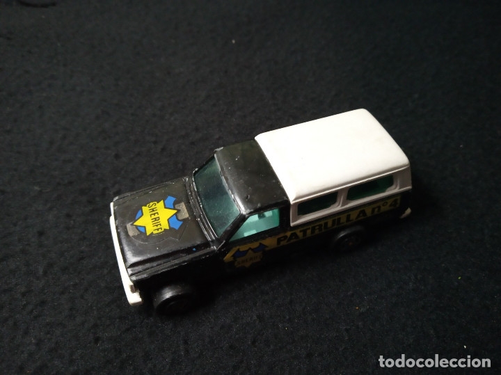 Coches a escala: guisval datsun patrol sheriff