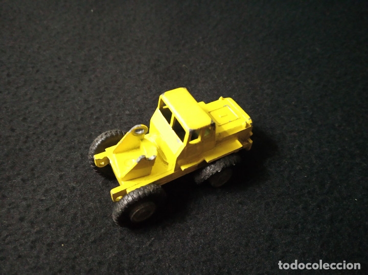 Coches a escala: guisval excavadora