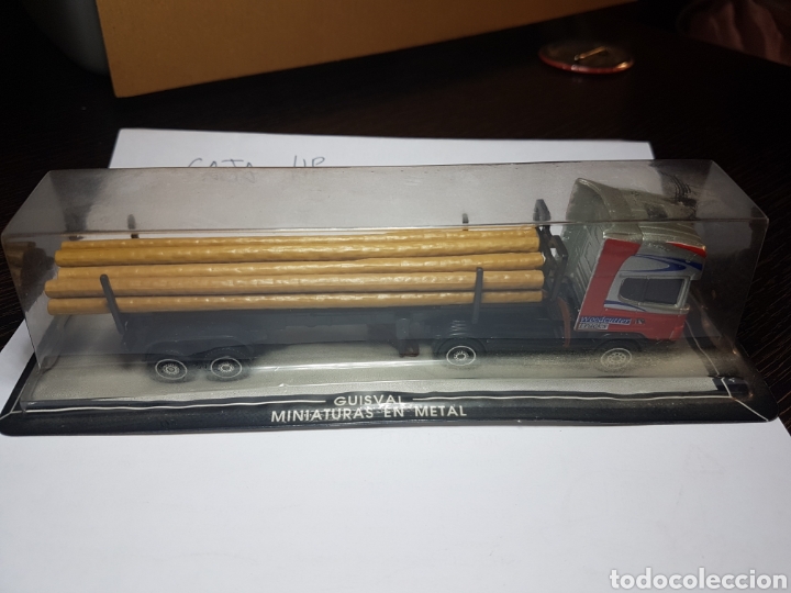 Coches a escala: CAMION SCANIA 530 144T CON REMOLQUE Y TRONCOS DE LA MARCA GUISVAL EN SU BLISTER