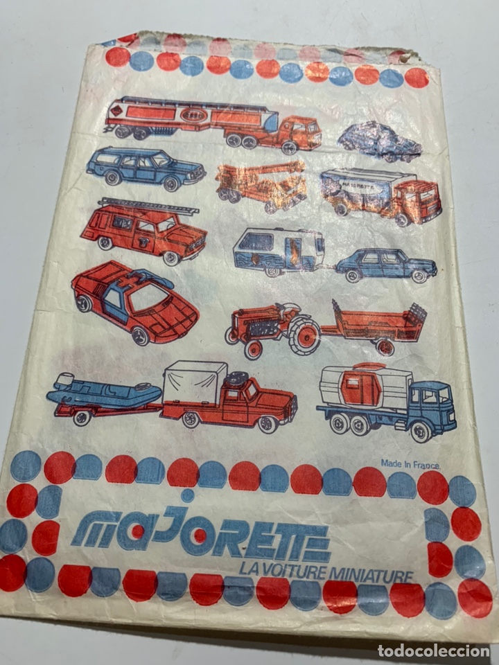 Coches a escala: Bolsa de papel sobre de coches miniatura camiones gr&uacute;as majorette a&ntilde;os 70-80