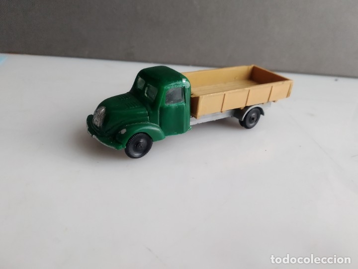 Coches a escala: ANTIGUO CAMION EKO