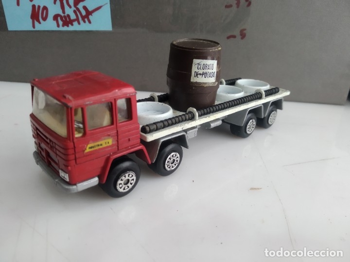 Coches a escala: ANTIGUO CAMION DE LA MARCA MIRA PEGASO BIDONES