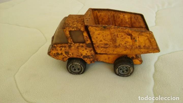 orange tonka dump truck