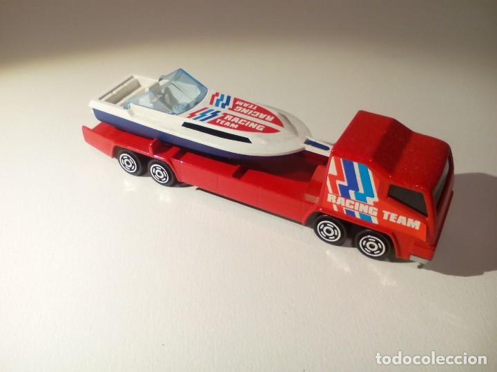 Coches a escala: Camion con lancha juguete Majorette