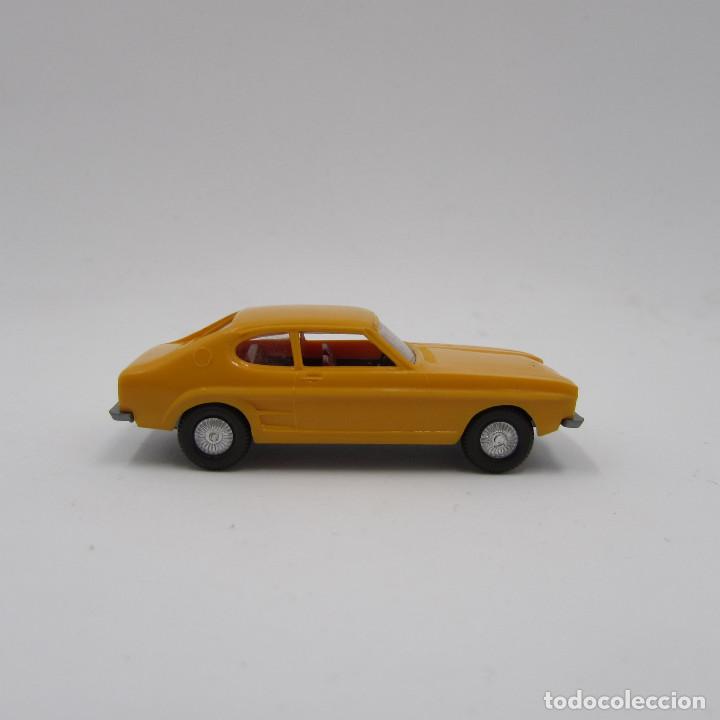Ford Capri MK1 modelo de escala 1:43 Diecast Coche Clásico Cararama libre post Reino Unido Rojo