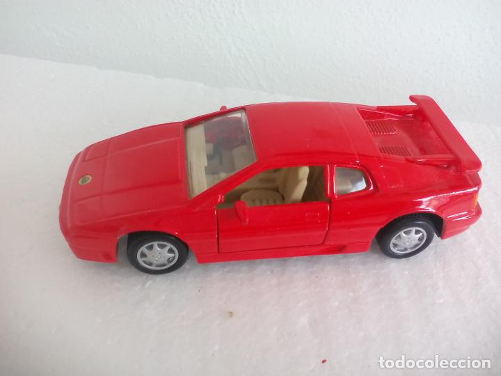 Coches a escala: LOTUS ESPRIT . MAISTO. . ESCALA 1:36. A FRICCI&Oacute;N