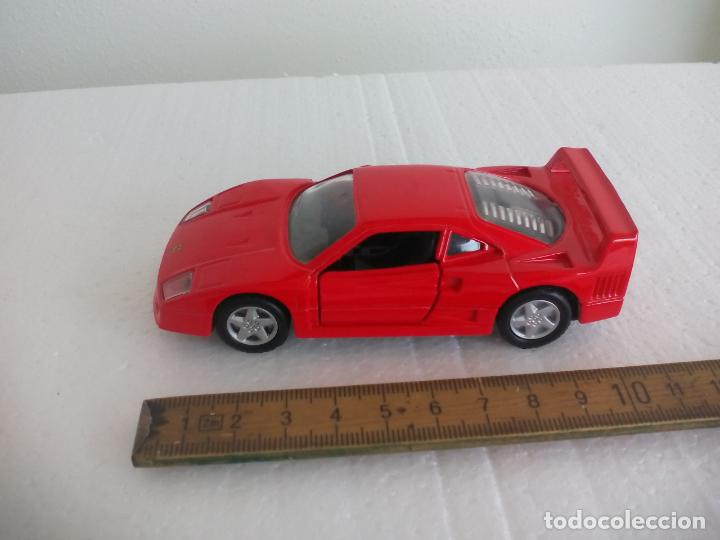 Coches a escala: FERRARI F40. MAISTO. . ESCALA 1/39. COCHE A FRICCI&Oacute;N