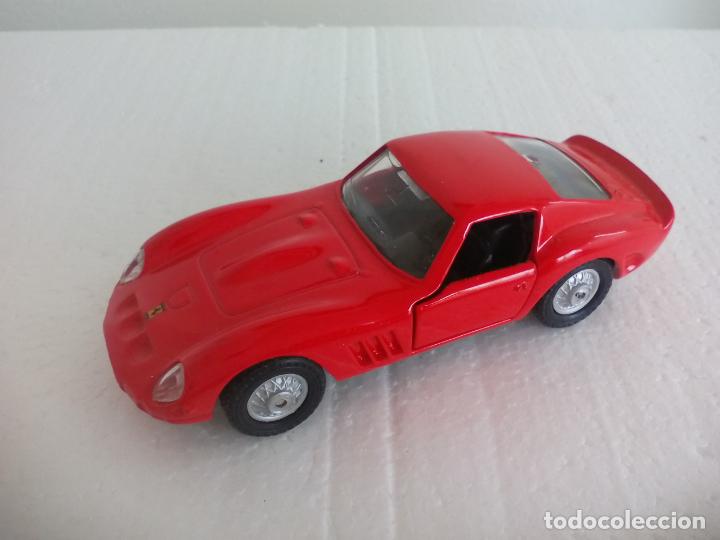 Coches a escala: FERRARI 250 GTO MAISTO. . ESCALA 1/38.