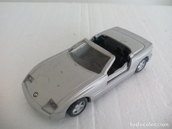 Coches a escala: BMW Z1 MAISTO. . ESCALA 1/38. COCHE A FRICCI&Oacute;N.