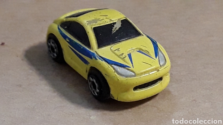 Pequeno Coche Deportivo Amarillo Tamano Micro Comprar Coches En Miniatura A Otras Escalas En Todocoleccion