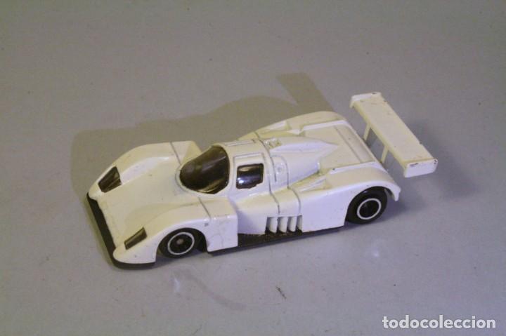 Coches a escala: GUISVAL. Escala 1/67. Aston Martin AMR1 blanco