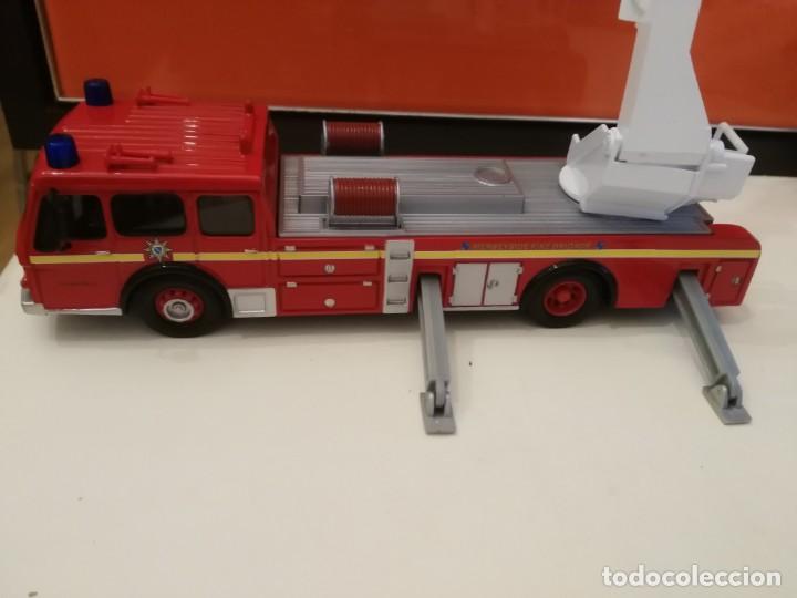 Coches a escala: CAMION BOMBEROS CORGI - DENNIS - Foto 11