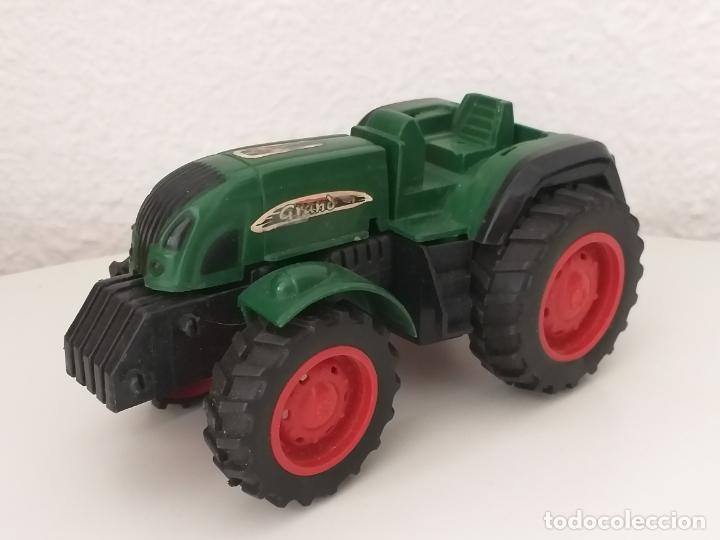 Coches a escala: Tractor verde. Grand - Foto 1