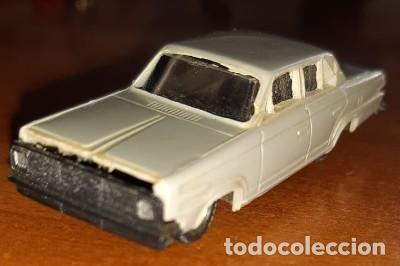Coches a escala: COCHE DE PASTA O PL&Aacute;STICO DURO EKO