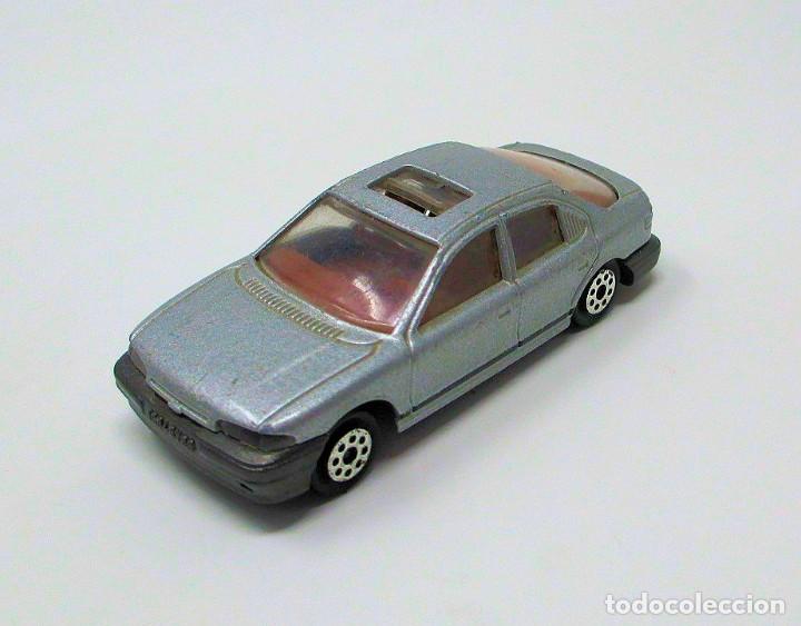 Coches a escala: Ford Mondeo de Majorette Esc. 1/59