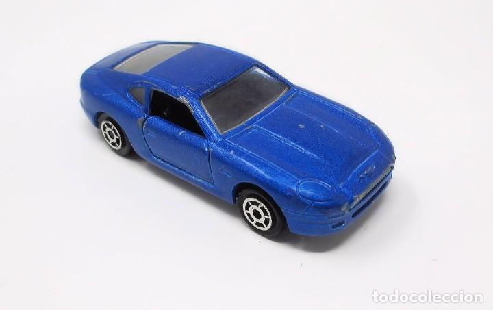 Coches a escala: Aston Martin DB7 - Escala 1/60 de Majorette.