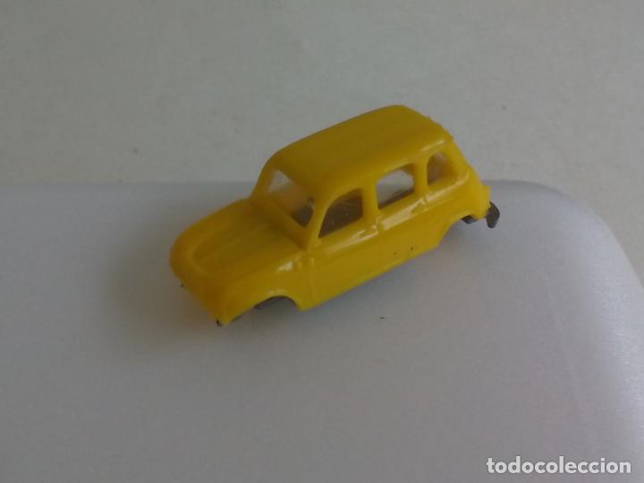 Coches a escala: COCHE MINIATURA. EKO. RENAULT 4 L, PARA DESGUACE